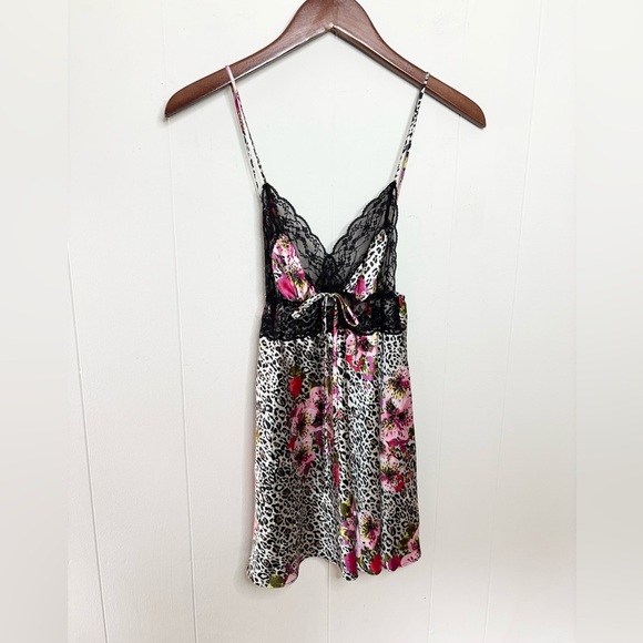 Victoria’s Secret Adorable Leopard & Floral Satin Mini Slip Dress size M new - Picture 2 of 8